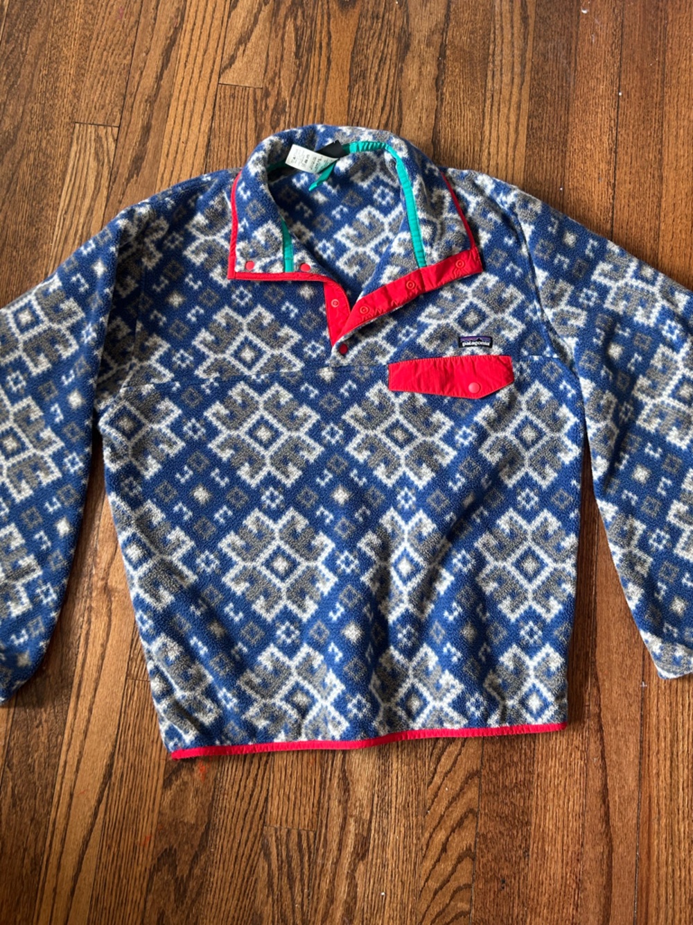 Patagonia Blue and Gray Patterned Fleece Jacket with Teal Trim